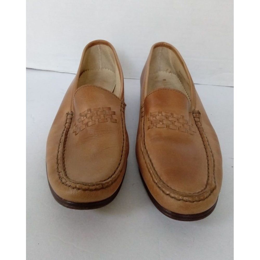 Classic Tan Leather Loafers Woven Detail Slip-On Comfort Dress Shoes